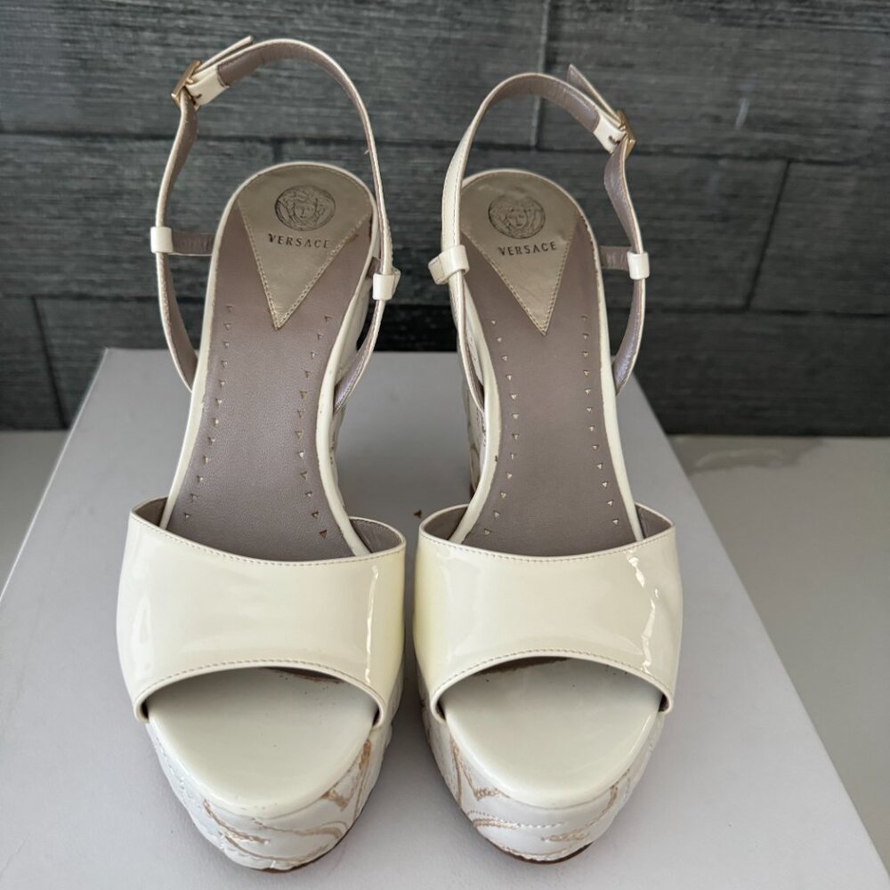 Versace White Patent Leather Quilted Wedge Platform Sandals Size 38.5 - Picture 4 of 14
